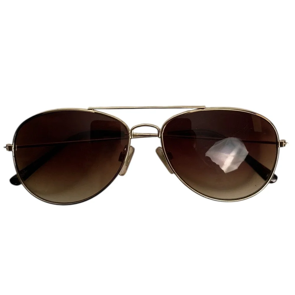 Dockers Aviator Sunglasses Gold Frame Brown Gradient Lenses UV Protection D14Q‎